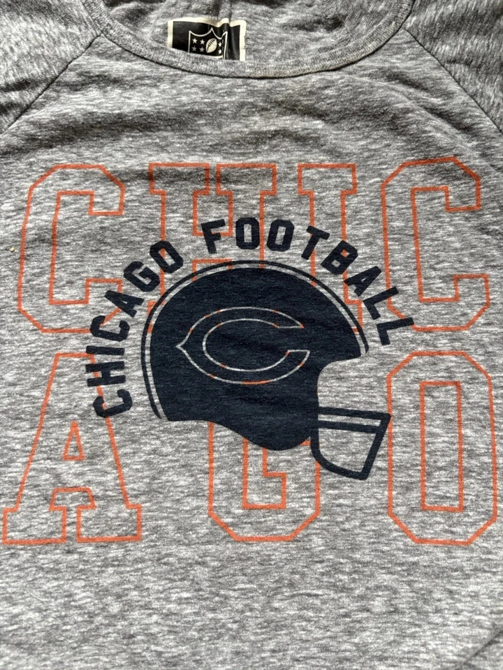 Chicago bears Women’s T Shirt medium Great And Orange - Image 4 of 4