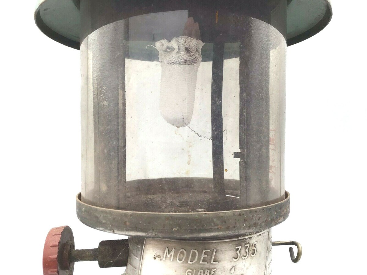 Vintage Coleman Lantern Manufacture Dated 05/1972 Model 335