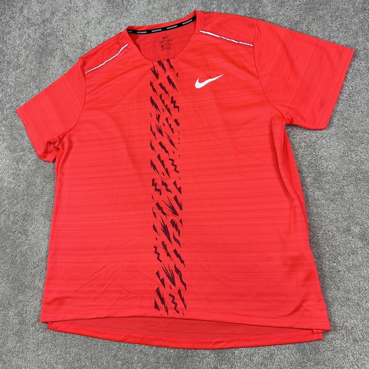 Nike miler sales red t shirt