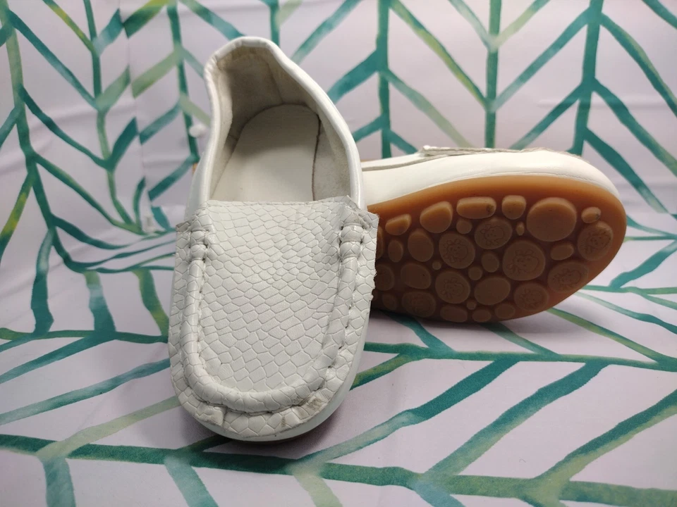 Niño pequeño Blanco Mocasín Vestido Informal Zapatos Sin Cordones Suave Barco Peces Escala Talla 11 Foto 4 de 4