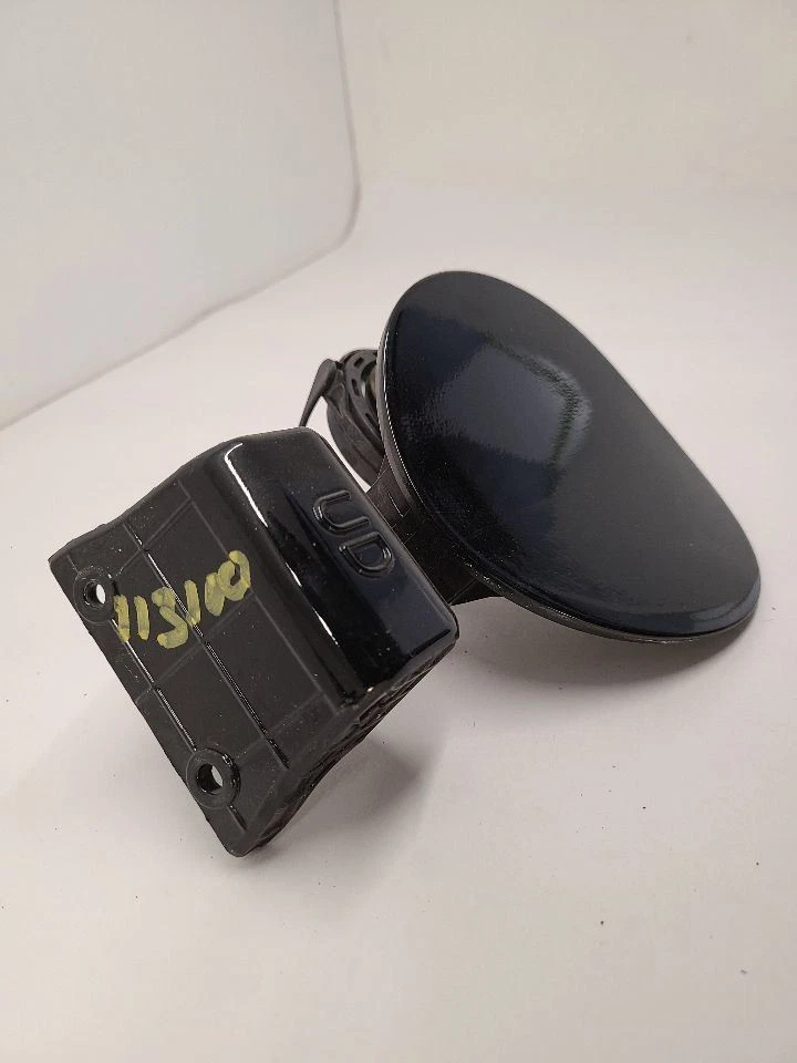 2014-2016 HYUNDAI ELANTRA Fuel Filler Door Black 695103X001 14-16 Foto 3 de 4