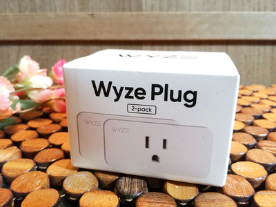 WYZE 2 PACK  2.4gHz Wifi Plugs Works with Alexa WLPP1CFH New , Fast Shipping!