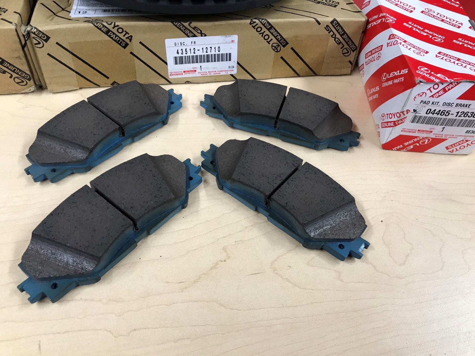 20092018 TOYOTA COROLLA NEW GENUINE OEM FRONT BRAKE ROTORS & PADS