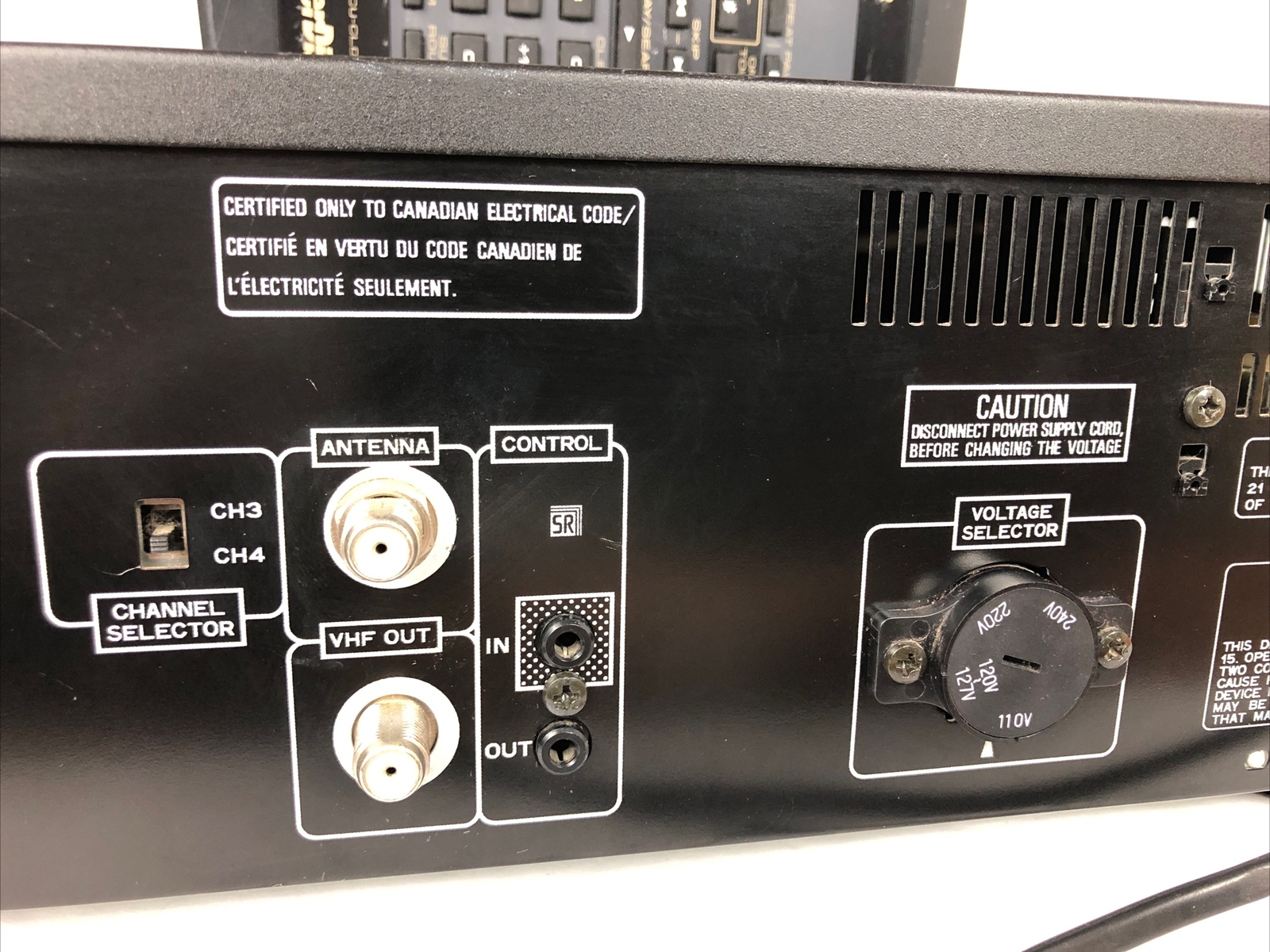 Vintage Laserdisc Pioneer CLD-V2600 Laserdisc Player With Remote