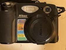 Nikon COOLPIX 5400 Compact Digital Camera 5.1MP 4x Optical Zoom Built-in Flash