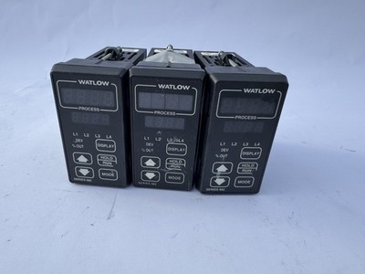 Watlow 982C-10CD-JARG Temperaturregler, Series 982, 3 Stück