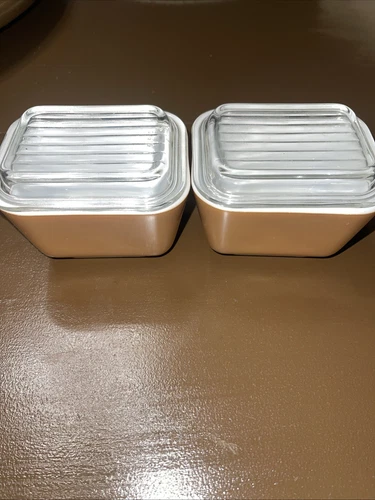 Pair Of 2 Vintage Pyrex Gold Orange Refrigerator Dishes With Lids 1.5 Cup #501B