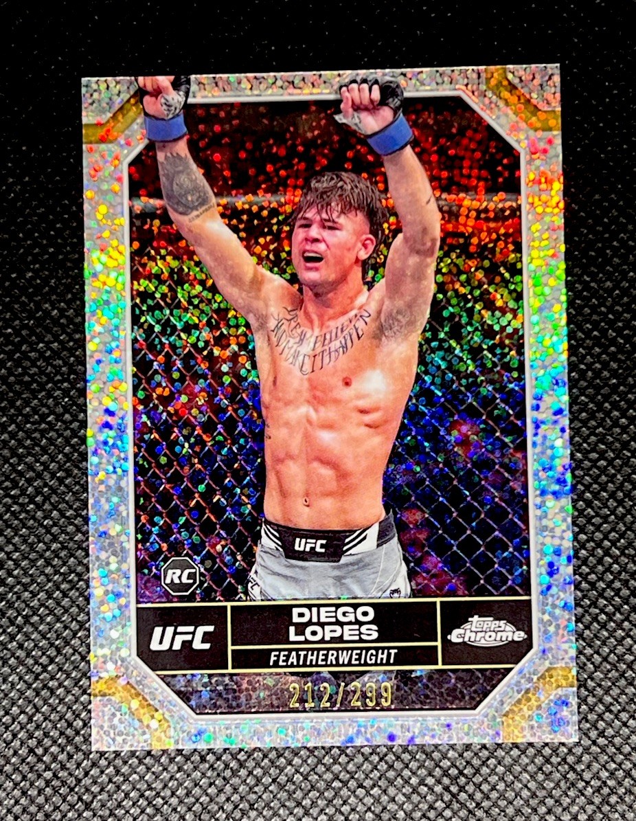 Diego Lopes - 2024 Topps Chrome UFC Speckle Refractor /299 (RC) Rookie