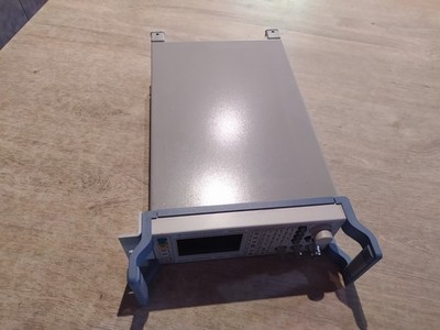 ROHDE & SCHWARZ SMC100A SIGNAL GENERATOR