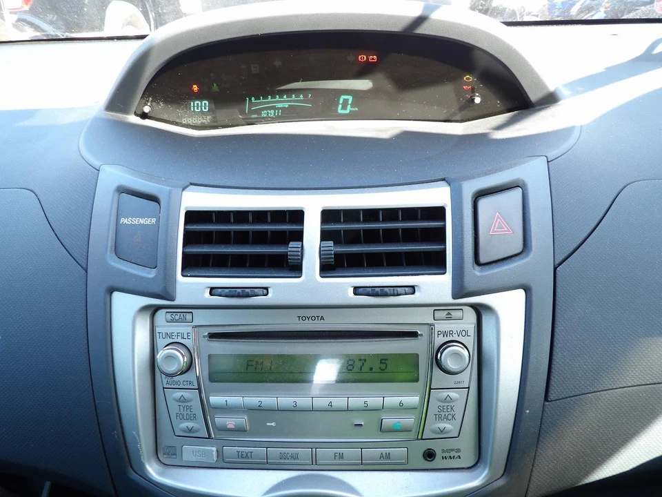 TOYOTA YARIS NCP9 10/2005-07/2011 ANTENNA ROOF MOUNT HATCH - image 4 of 4