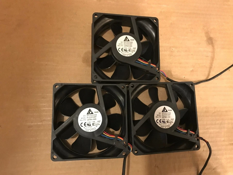 Delta AUC0912DF Dell 0V67MK 92x92x32mm Cooling Fan 4-pin LOT of 3pcs READ - Bild 2 von 4