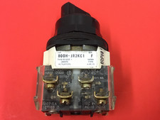Allen-Bradley - 800H-JR2KC1 - Ser. F - 3-Position Maintained Selector Switch