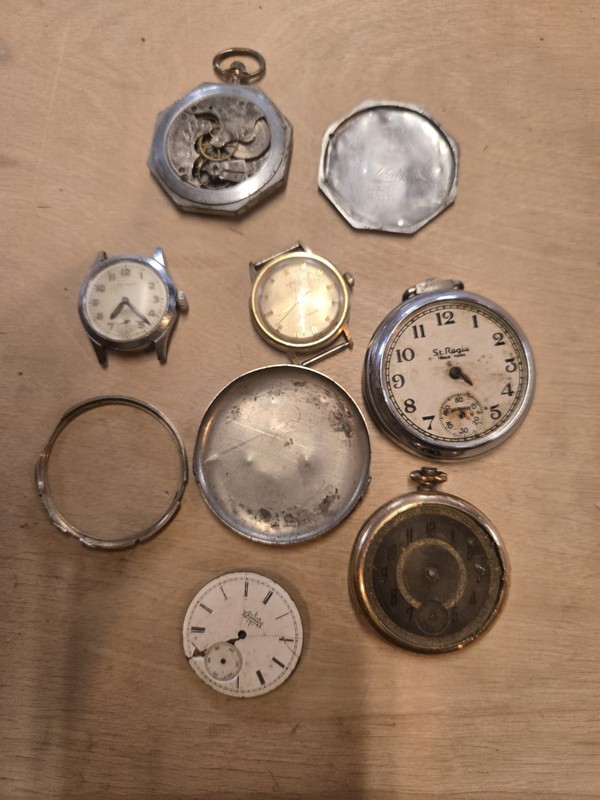 Group Of Old Watches For Parts. 