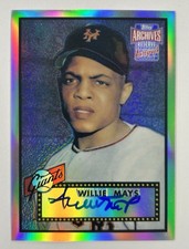 WILLIE MAYS 2001 Topps Archives Reserve  AUTOGRAPH Chrome REFRACTOR on Card AUTO