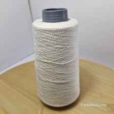 Unbranded machine knitting yarn - off white - acrylic 218 grams (C206)