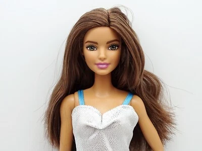 Barbie Fashionistas Teresa Brown Hair Petite Dress and Sneakers - A1 - Picture 1 of 8
