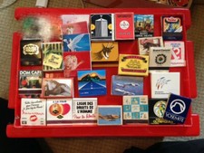 Lot de boîtes d'allumettes vintages et modernes voyage pub collection souvenirs