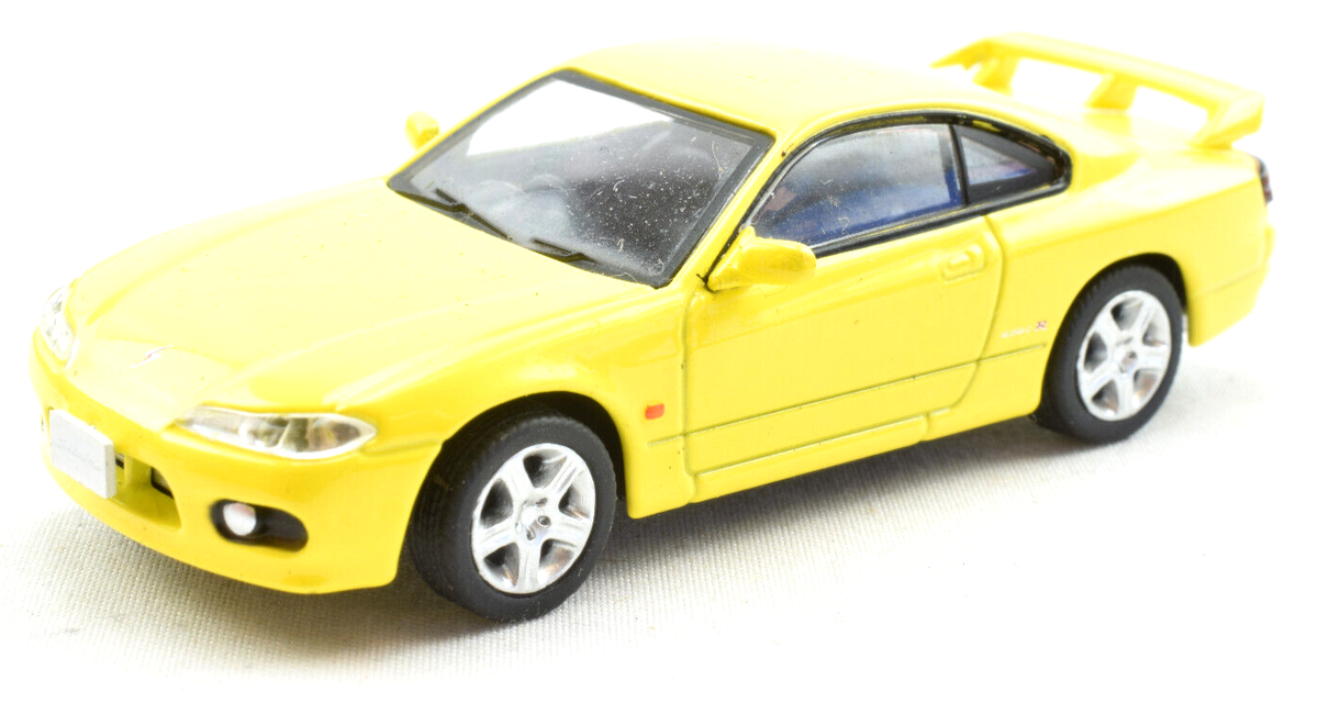 1/64 BMWディーラー限定キャスト　BMW M6　精密ミニカー　スタンス 1/64スケール MINI GT「BMW M4」 (F82) 