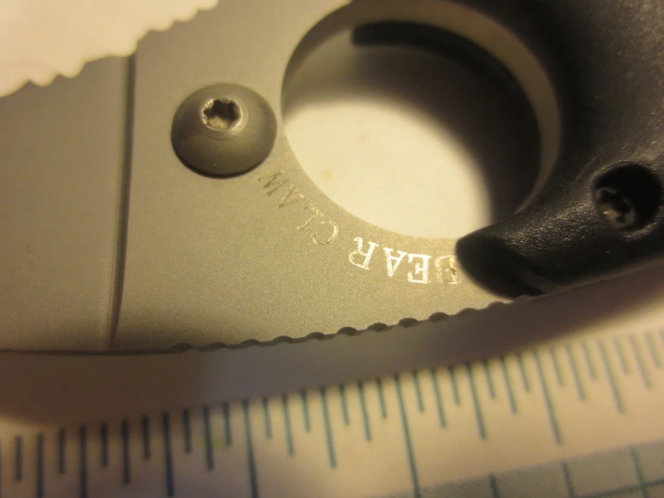 Vintage CRKT  2510 Bear Claw Special Version Blunt Tip Serrated Knife - Image 3 of 4