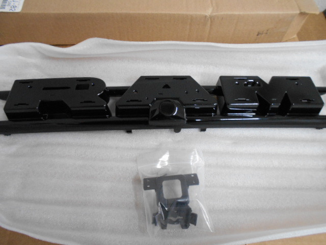 68459117AA 2019-21 RAM 2500 3500 LONGHORN GRILLE CAMERA LETTER BRACKET