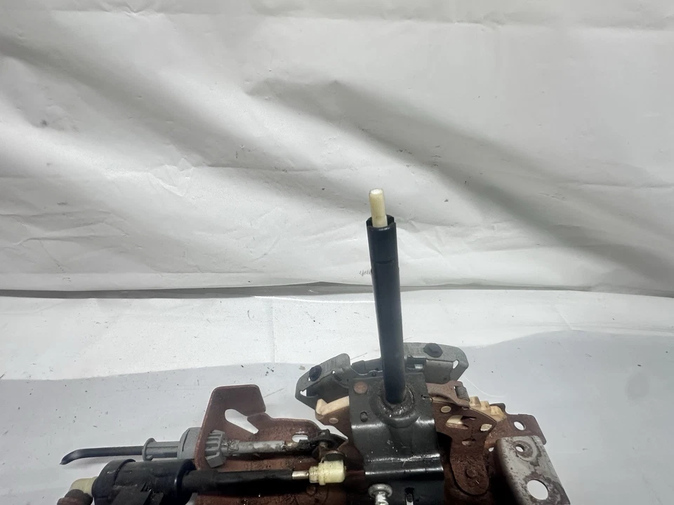 1993-2002 Firebird Camaro Automatic 4L60e Floor Shifter Gear Selector OEM 👍GOOD - Image 4 of 4