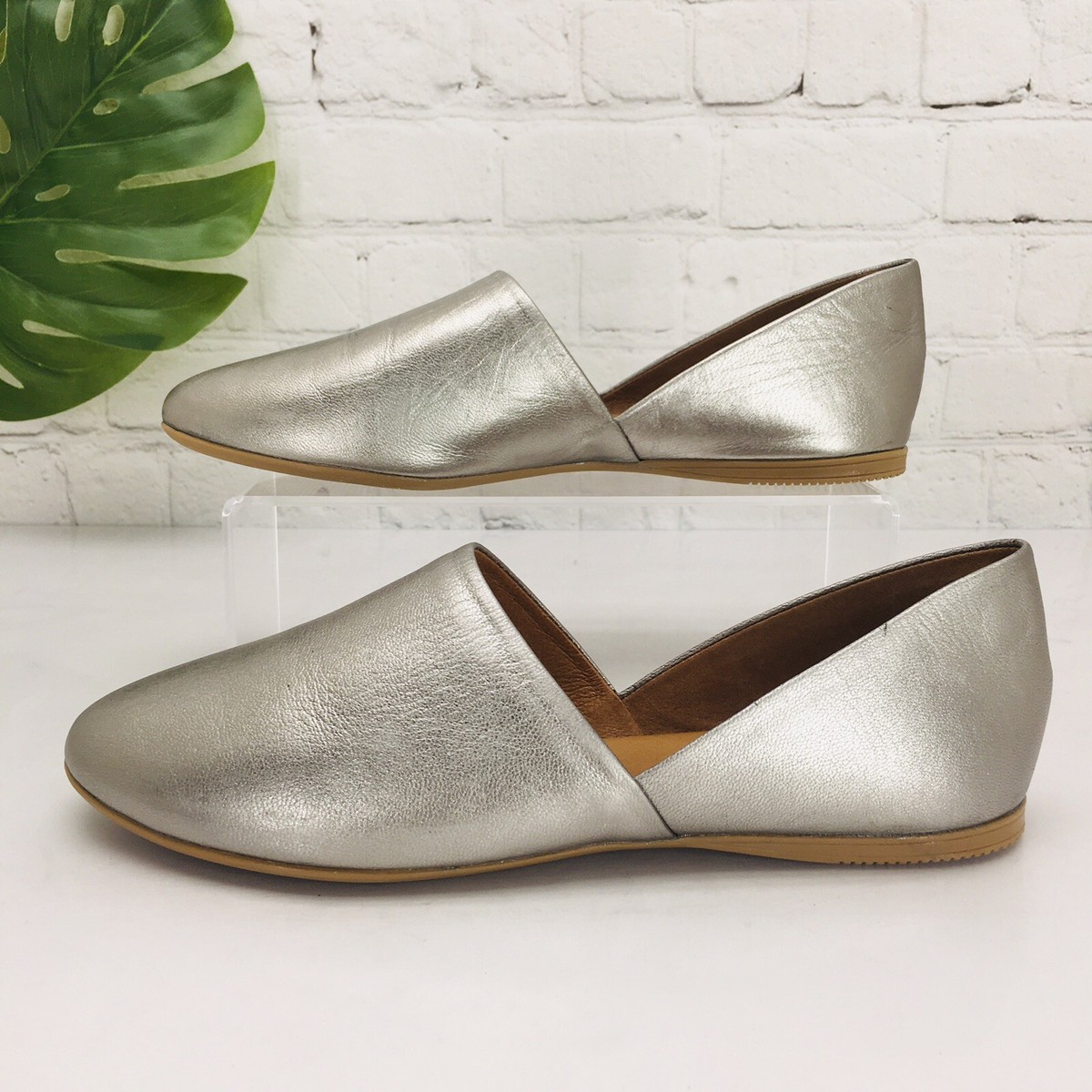 ☆MINI MONROE POINTY TOE FLATS/KIMHEKIM☆ Monroe Ballerina Flat (White) - KIMHĒKIM