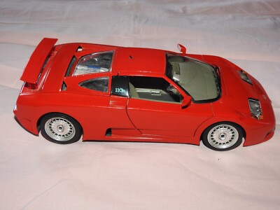 Voiture miniature Burago BUGATTI EB 110 (1991) 1/24