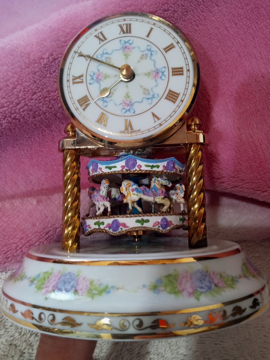 アンティーク　ゴージャス置き時計バラ、ガラス玉 German Porzellan Carousel Clock with Glass Dome- Beautiful Low