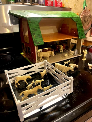 VTG 1950s Marx Happy- Time Tin Litho Farm Playset Barn, & Animals Excellent shap