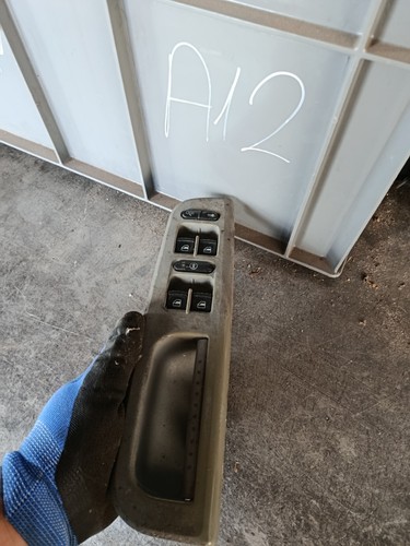 Volkswagen Golf IV Schalter elektrisch Fensterheber vorne links 1J4959857