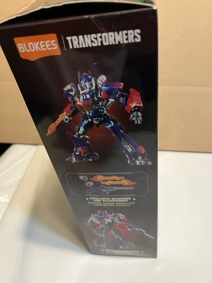 BLOKEES TRANSFORMERS CLASSIC CLASS OPTIMUS PRIME MODEL KIT - Image 3 of 3