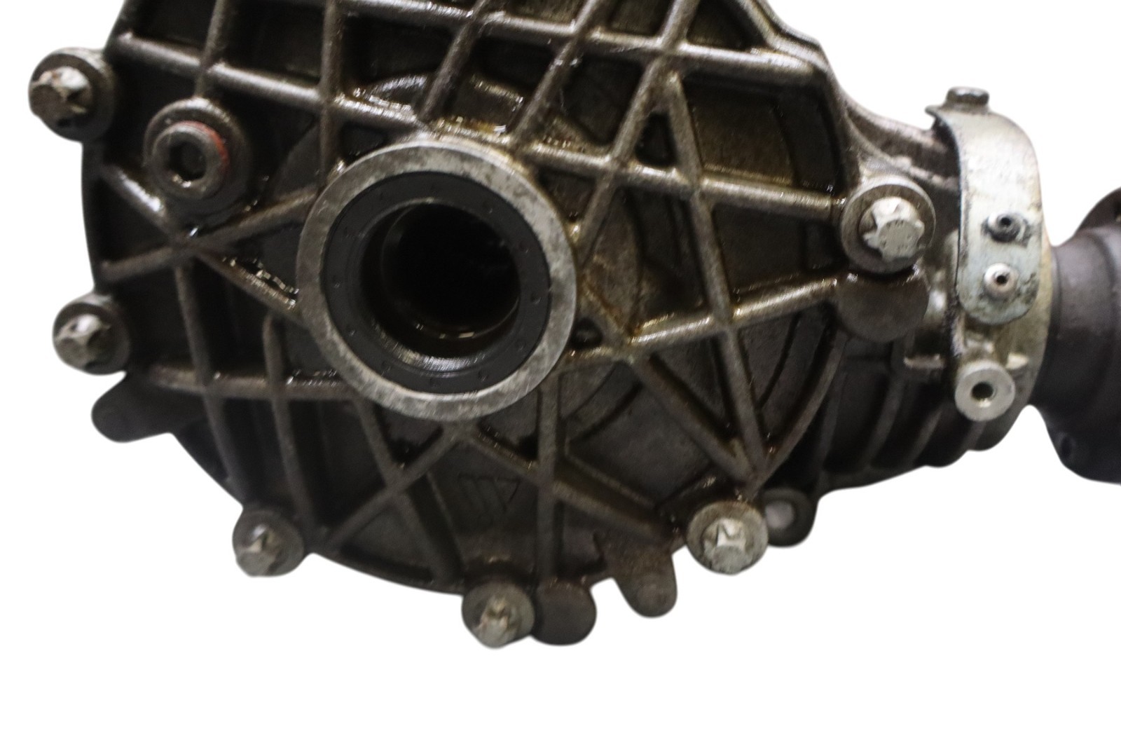 14-24 Maserati Ghibli Front Differential Axle Carrier 06700077220 Oem