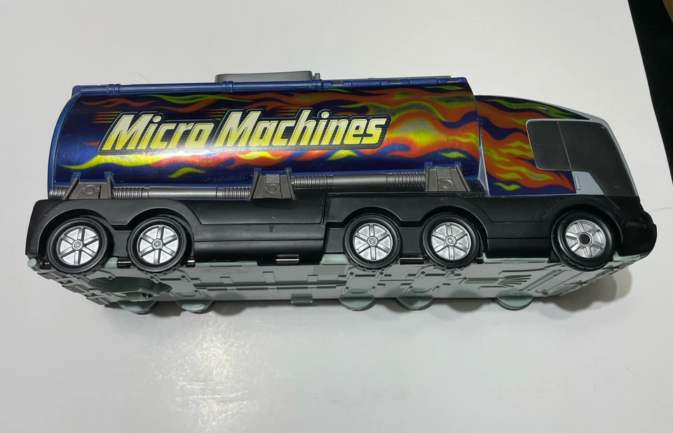 Micro Machines Super Stunt City Semi Tanker Truck Play Set Hasbro 2001 - Image 4 of 4