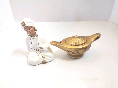 VTG MCM Enesco Large Ceramic Genie & Lamp Aladdin Salt Pepper Shakers Japan - Picture 2 of 16