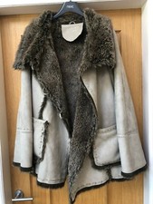 Et Dieu Crea La Femme Vintage Beige Suede Coat With Faux Fur Lining - Size 44