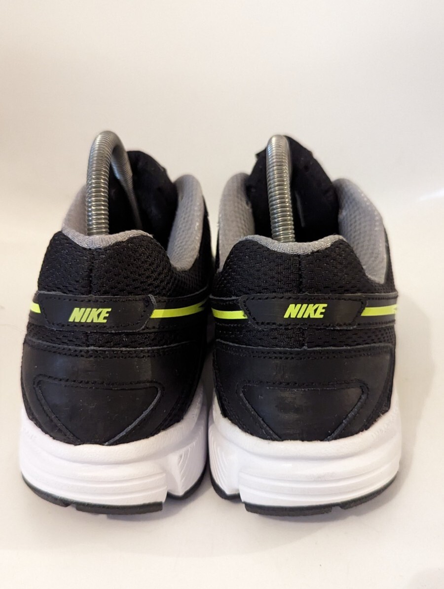 nike dart 9 trainers