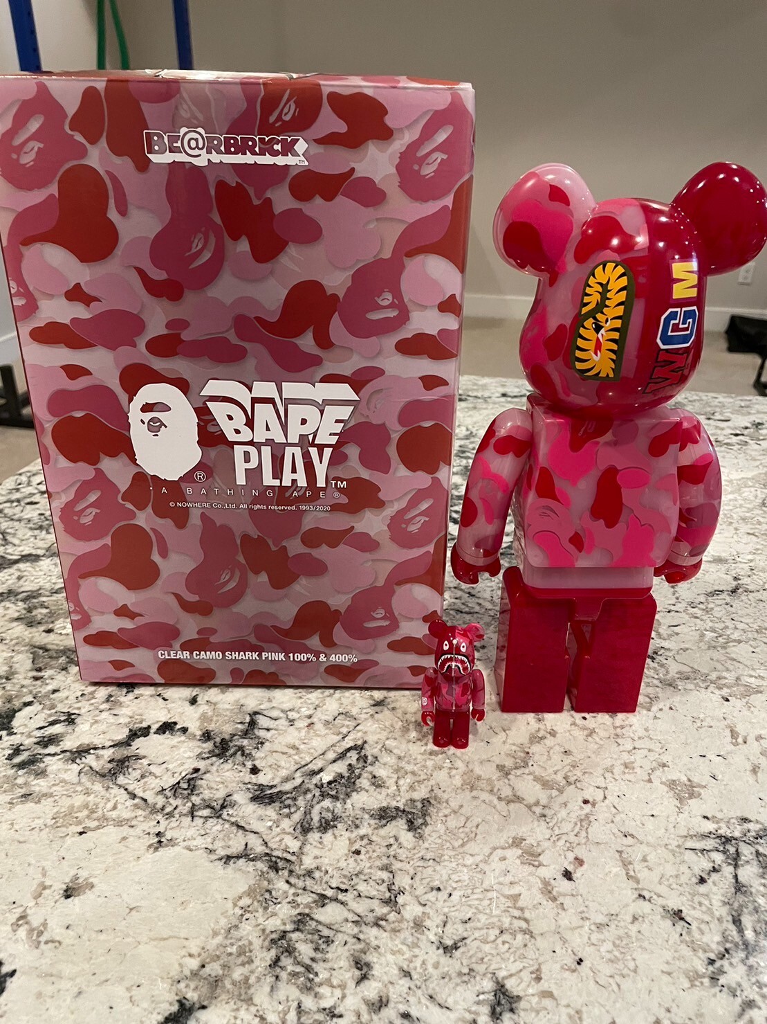 BE@RBRICK BAPE(R) CAMO SHARK 100％＆400％