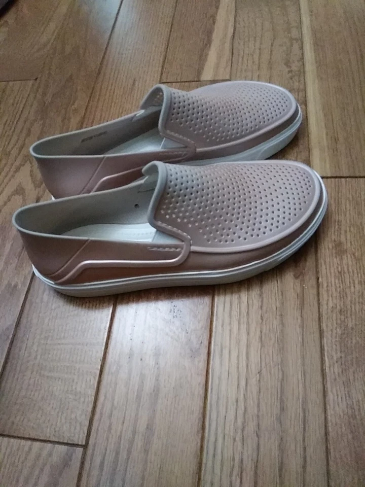 Womens Crocs Citilane Roka Metallic Pink Comfort Slip On Shoes Sneakers Size 8 M - Image 2 of 4