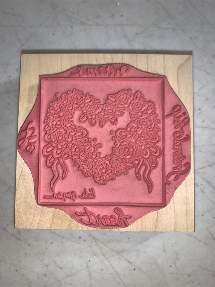 Stamps Happen Friendship Warms the Heart 50039 Wood Mounted Rubber