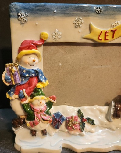 Pitcure Frame Let It Snow Snowmen Presents 4x6” Picture Porcelain Christmas - Picture 6 of 10