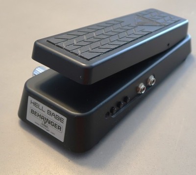 BEHRINGER HELLBABE HB01 WAH WAH GUITAR or BASS EFFECTS PEDAL w/ Optical Control