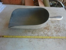 Vintage Large Aluminum Grain scoop 14" Long Lot 26-56-3-B