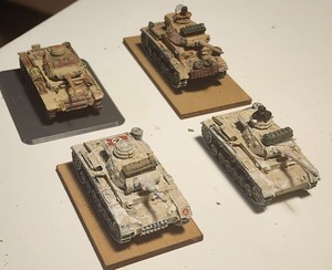 4 Battlefront Flames of War 15mm German Panzer III Tanks Painted Metal Resin