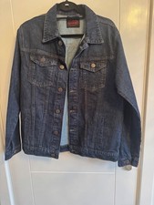 Mens Denin Jacket Large. Never worn grab a bargain buy. 
