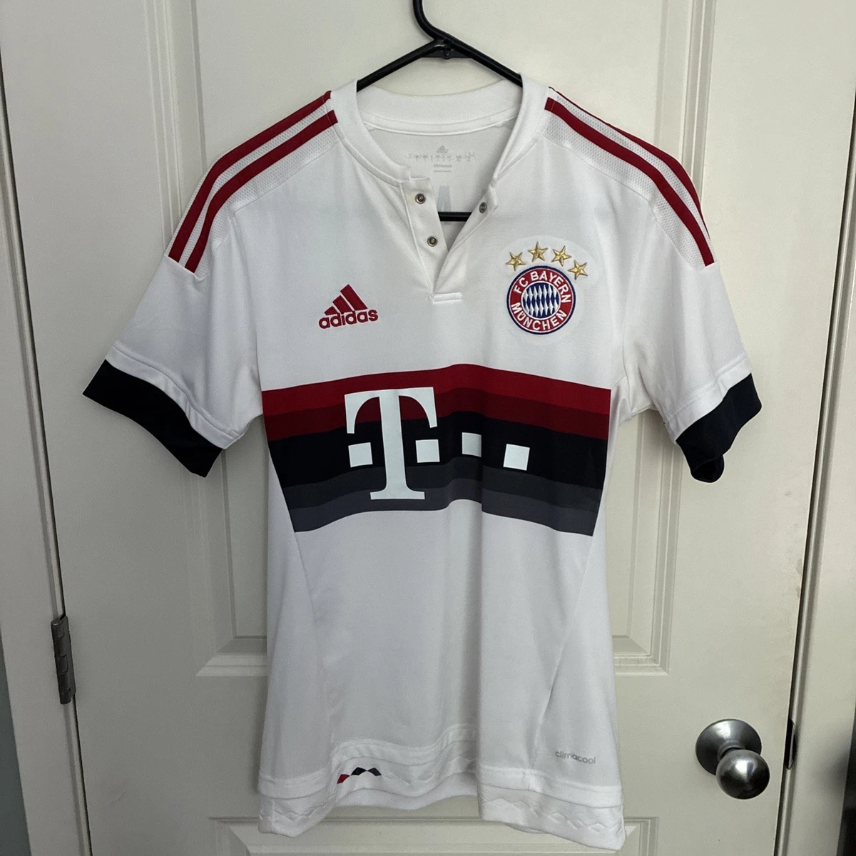Bayern Munich White International Club Soccer Fan Jerseys for sale