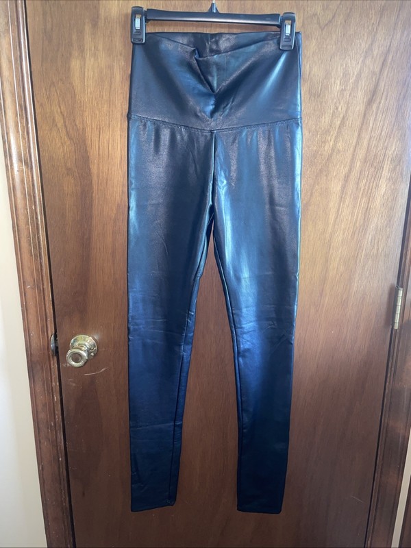 CHERISH Women’s Stretch Faux-Leather-style Black Pull-on Skinny Pants - Size M