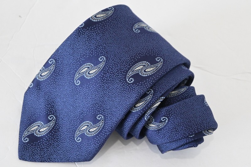 IKE BEHAR PAISLEY  BLUE MEN'S NECK Tie W:3 1/2" BY L:60"