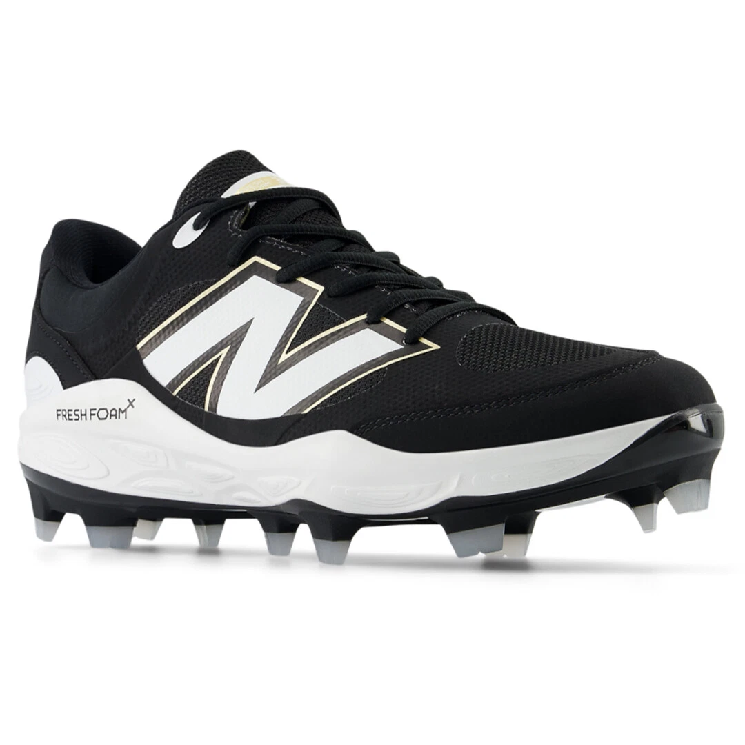 New Balance Black 11.5 US Baseball & Softball Shoes & Cleats  display picture 1