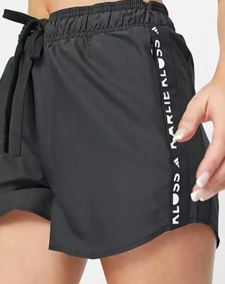 NEU MIT ETIKETT ADIDAS x Karlie Kloss Off Black TRAINING MINI LAUFEN SPORT SHORTS XS 6 8 