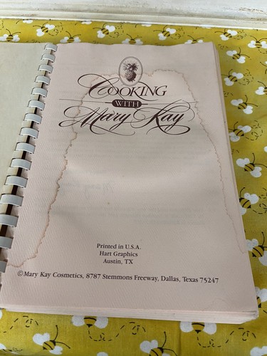 Cooking with Mary Kay Plastic Comb 500 Recipes Rare vintage cookbook - Picture 10 of 13